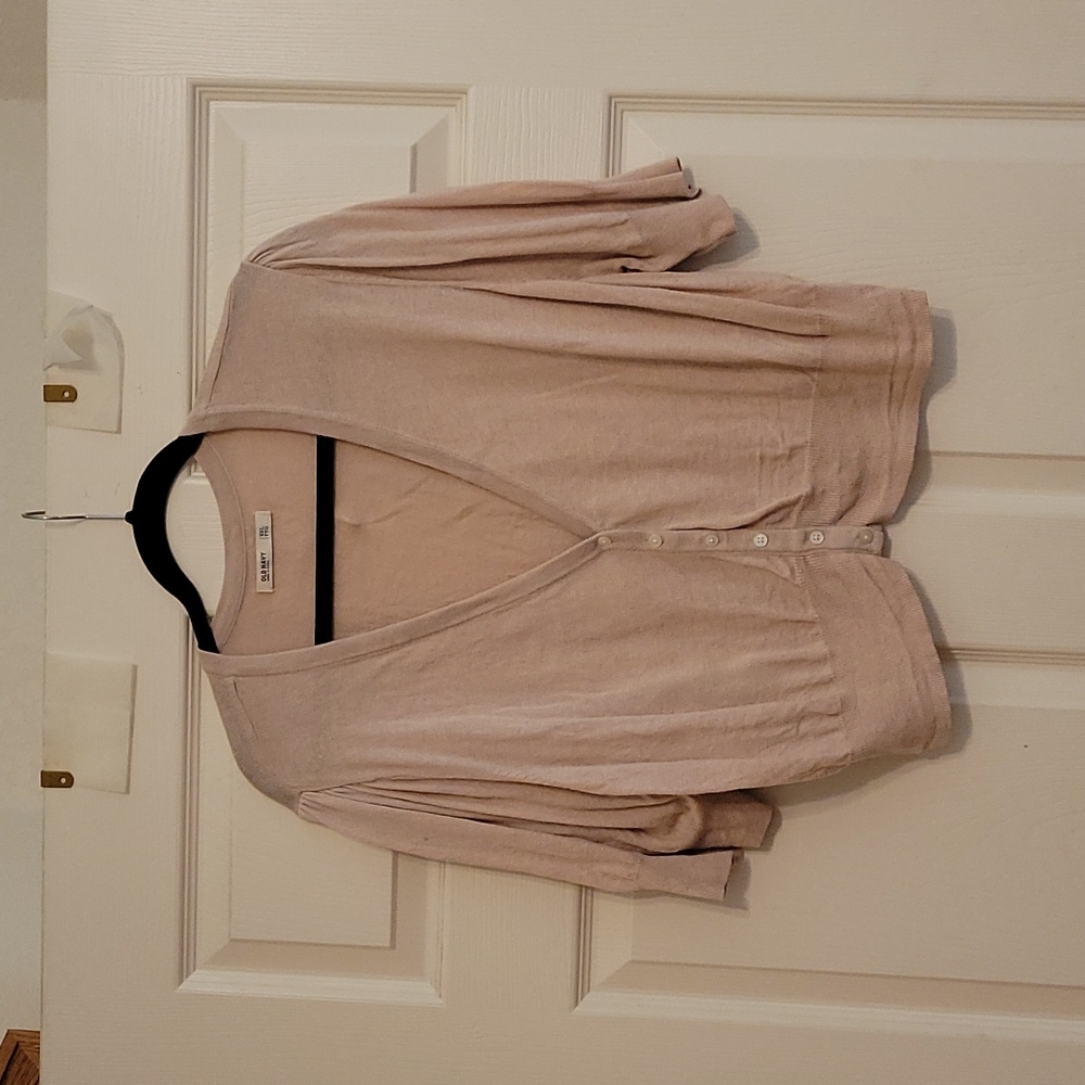 Cropped short, short sleeve sweater